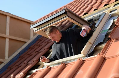 Pose de fenêtres de toit Velux à Sepmeries
